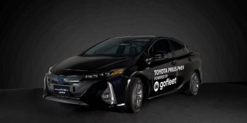 Toyota Perkenalkan Prius Hybrid Listrik