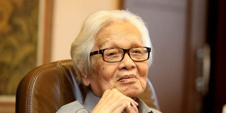 Jakob Oetama Tutup Usia