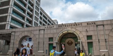 Perkuat Kerja Sama Global dalam Penanganan Covid-19
