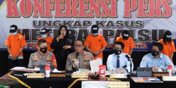 Meterai Palsu Rugikan Negara Rp37 Miliar