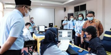 Dirjen Pajak Kunjungi KPP di Hari Akhir Pelaporan SPT Tahunan