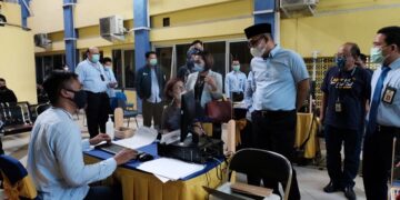 Dirjen Pajak Kunjungi KPP di Hari Akhir Pelaporan SPT Tahunan
