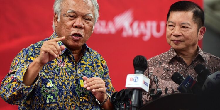 Presiden Terbitkan Inpres Percepatan Pembangunan Jalan Daerah