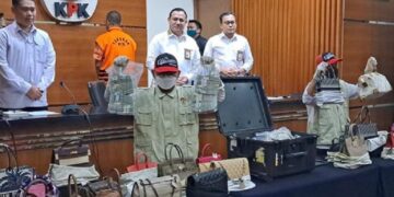 KPK Tahan Rafael Alun Trisambodo