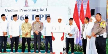 Pemprov Jatim Kasih Hadiah Umrah untuk 50 Wajib Pajak Patuh