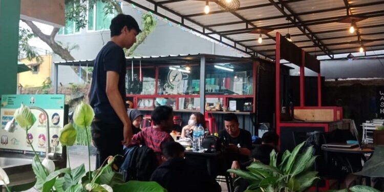 Pemajakan Bisnis Kafe