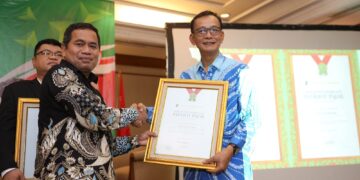 Ketua Umum Asperindo Mohamad Feriadi Dapat Penghargaan Patriot Pajak dari Tax Payer Community