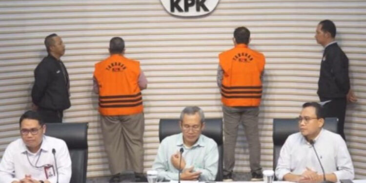 KPK Tahan 2 Tersangka Baru Kasus Korupsi Pajak Mantan Pejabat DJP Angin Prayitno Aji