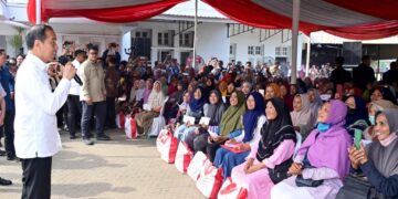 Dorong Daya Beli Masyarakat, Presiden Jokowi Salurkan BLT El Nino