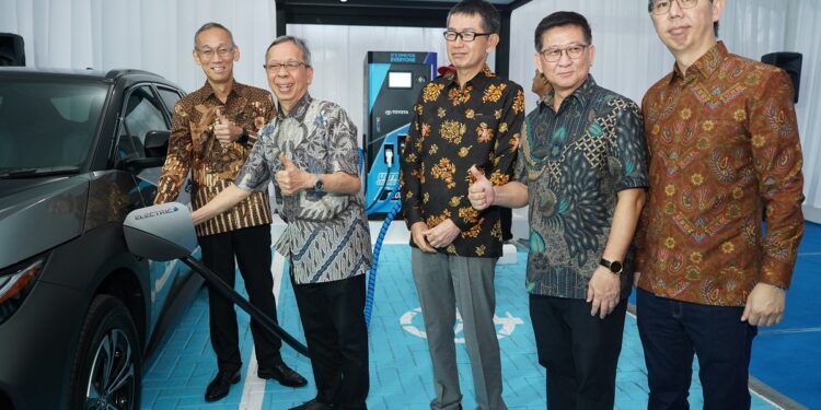 Perluas Ekosistem Elektrifikasi, Toyota Hadirkan Ultra Fast Charging di DIY dan Sumatera