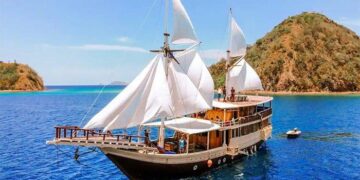 Tahun Depan, Kapal Wisata Labuan Bajo Dikenakan Pajak Hotel dan Restoran