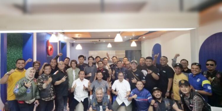 Puluhan Komunitas Otomotif Jabar Ajak Masyarakat Patuh Bayar Pajak Kendaraan