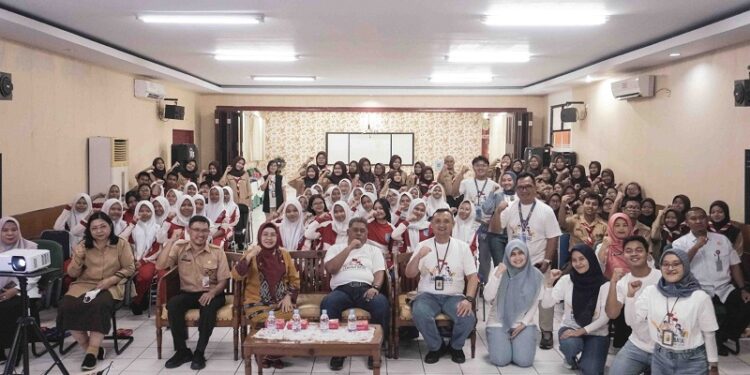 Sehari Mengenal Selamanya Bangga, Mengenalkan Pajak ke Sekolah di Jakarta Timur