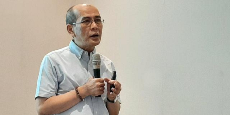 Ekonom Senior Faisal Basri Wafat