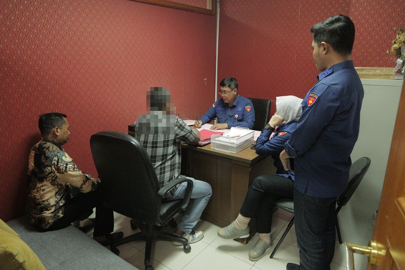 Rugikan Negara Rp10,59 Miliar, Kanwil DJP Jakbar Serahkan Tersangka Pidana Pajak ke Kejari