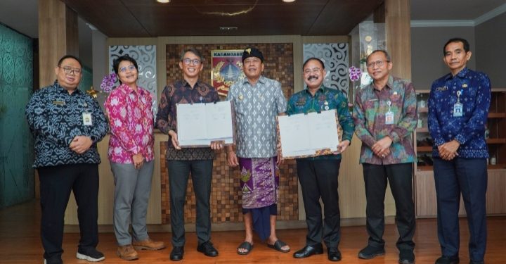 Perkuat Kepatuhan Pajak, Kanwil DJP Bali dan Pemkab Karangasem Bentuk Tim Bersama